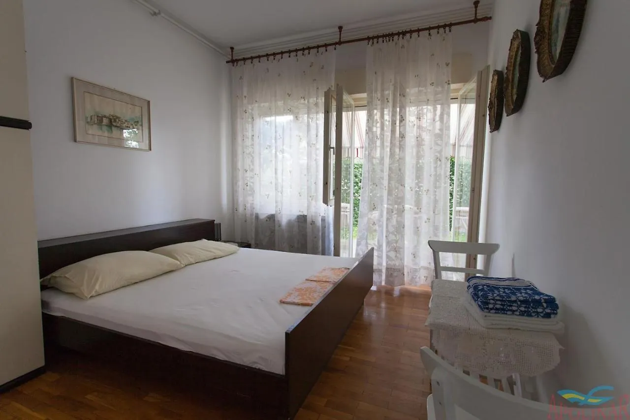 Apartments Antica Malinska Guest house