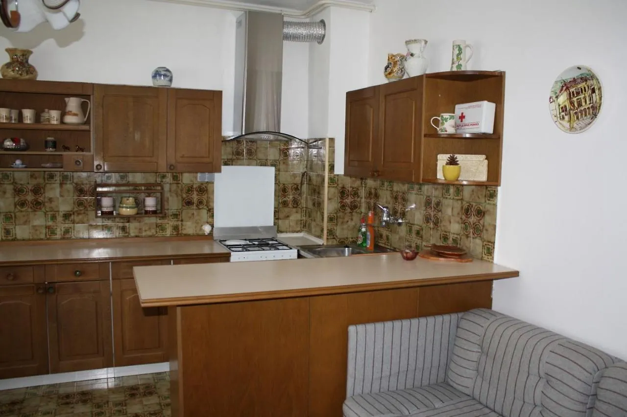 Guest house Apartments Antica Malinska