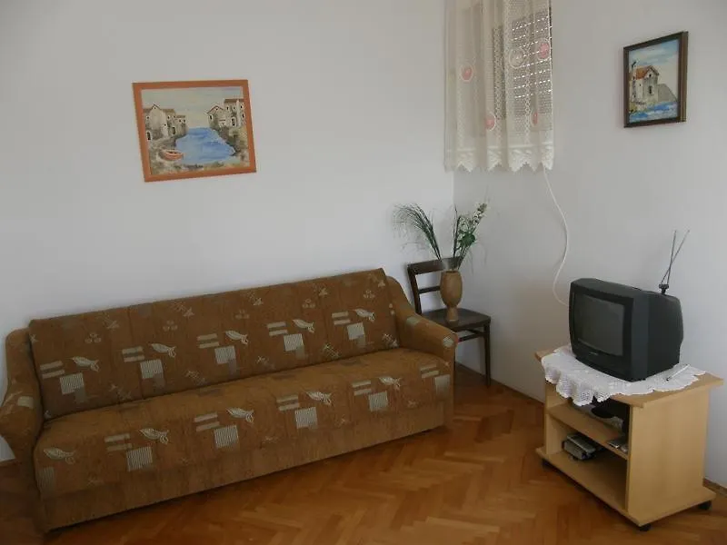 Guest house Apartments Antica Malinska